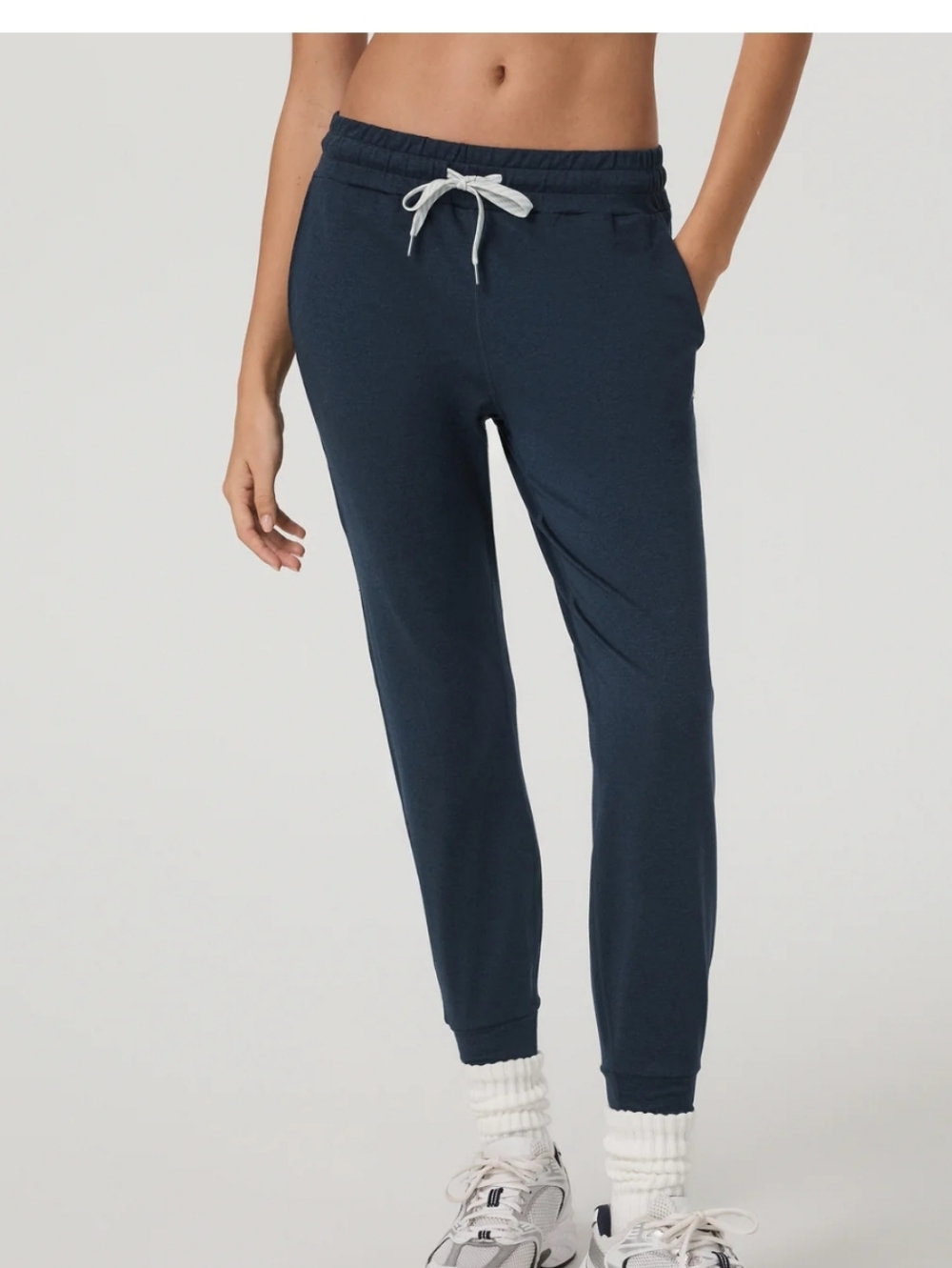 Vuori Navy Performance Joggers with Contrast Drawstring